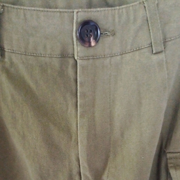 Women's Olive Cargo Pants, Small - Picture 3 of 8